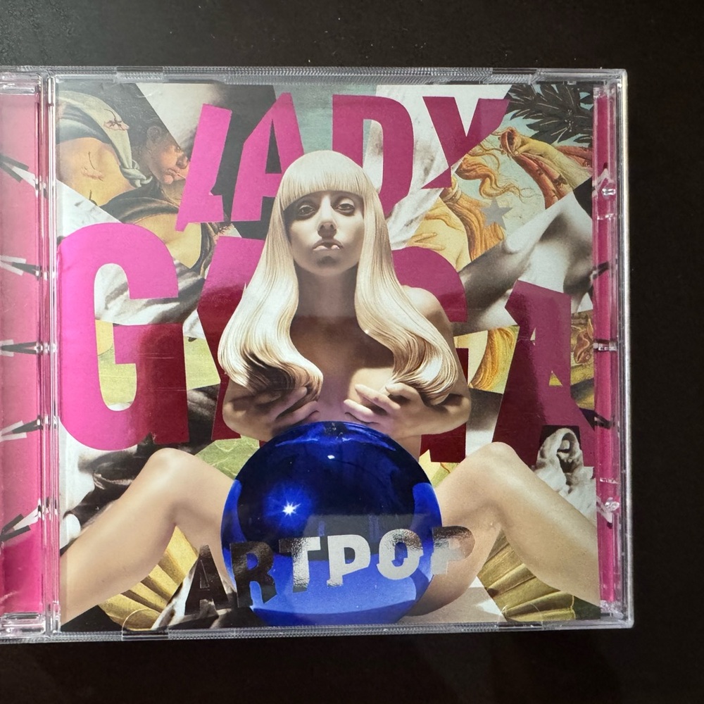 LIKE NEW: Lady Gaga ARTPOP CD Album (2013 - CLEAN EDITION)